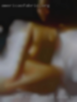 Woman free hand in woman bussy sex from Atlanta GA.